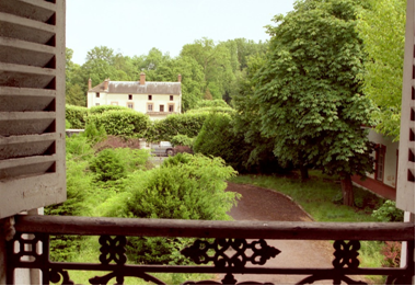Vue sur le Jardin anglais pris d’une fenêtre de l’hôtel Montpensier
